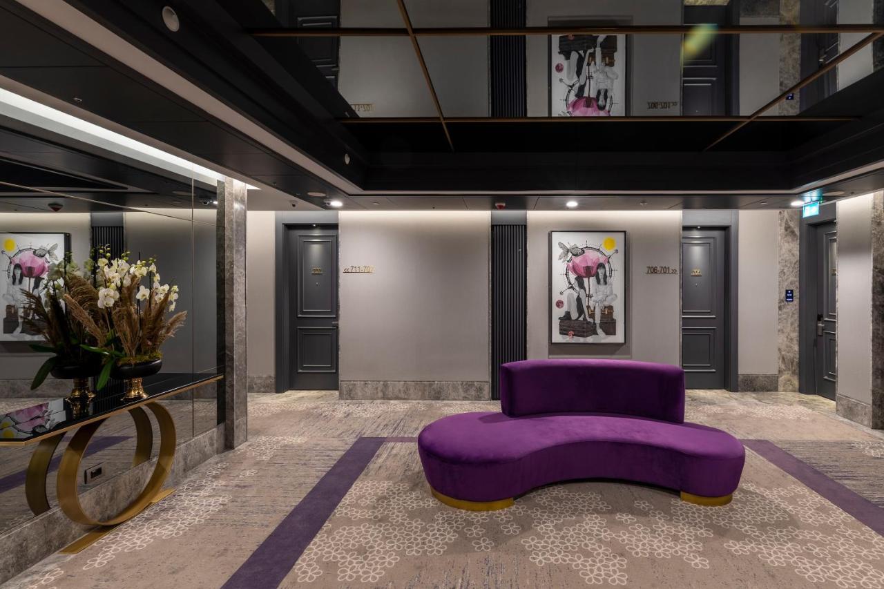 Wish More Hotel Sisli Estambul Exterior foto The lobby of the hotel