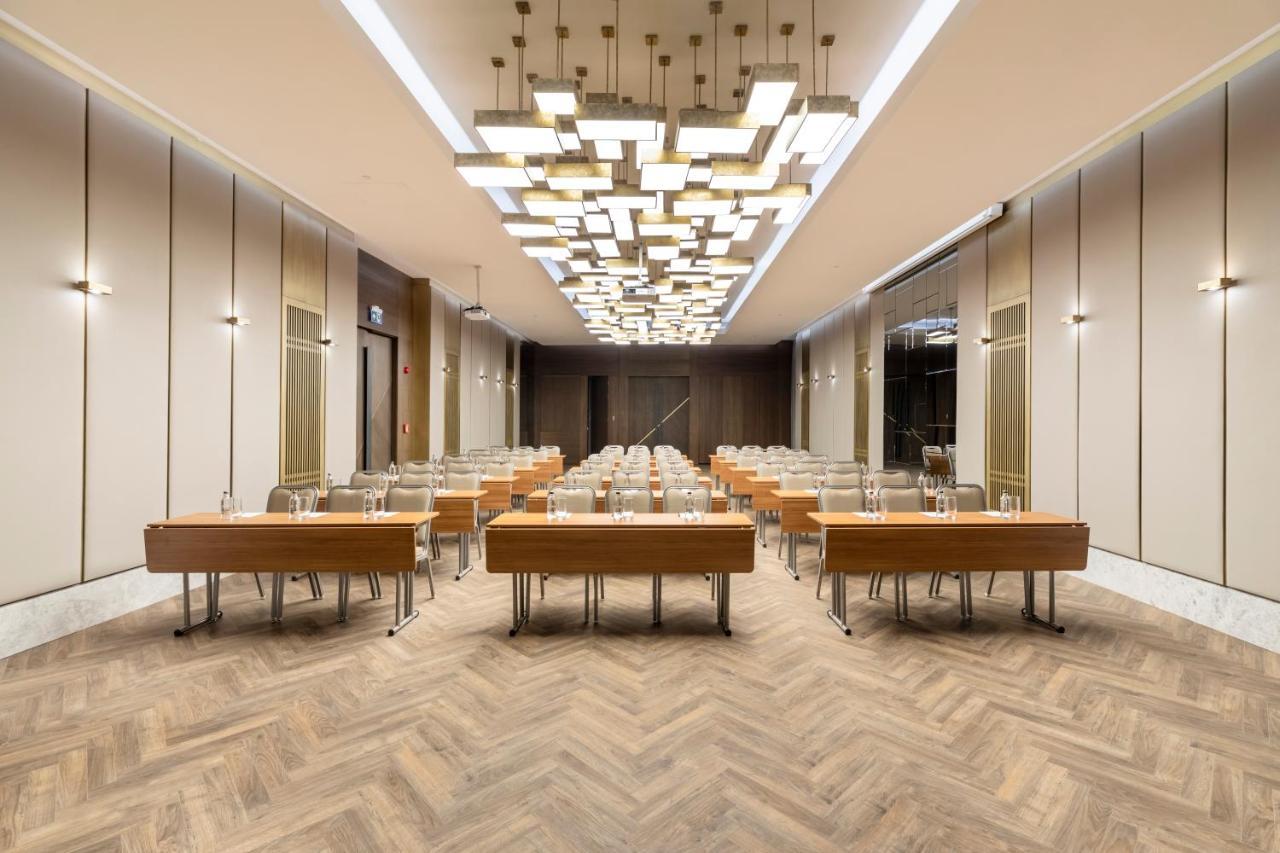Wish More Hotel Sisli Estambul Exterior foto Meeting room